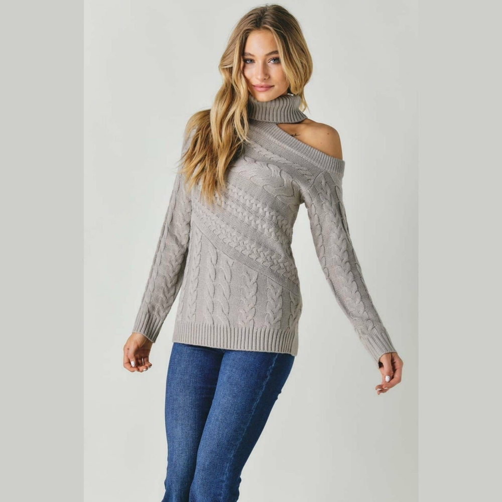 2FOR$30 - NWT Turtleneck Slit Shoulder Cable Knit Sweater, L